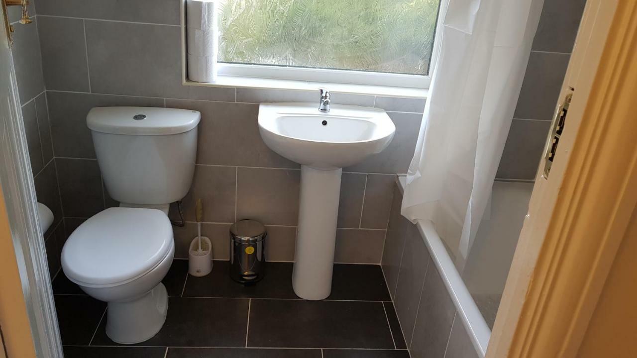 Elegant&spacious 2 bedroom Barnet Buitenkant foto