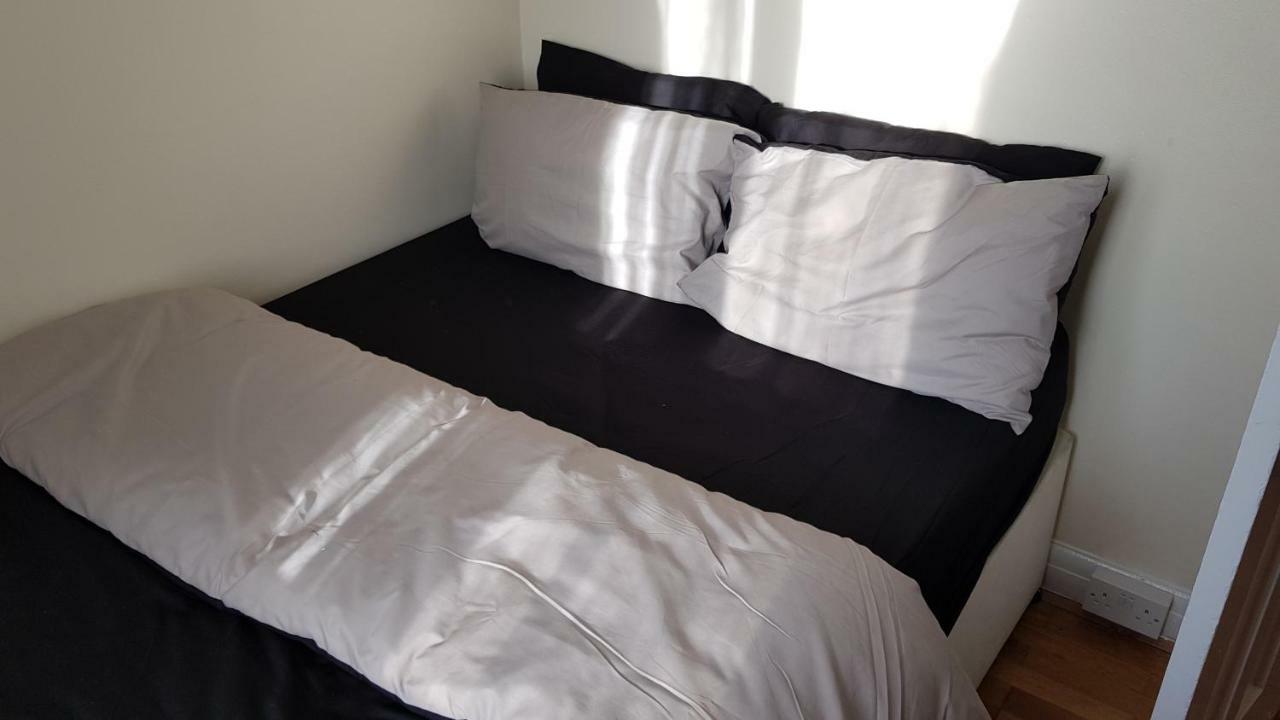 Elegant&spacious 2 bedroom Barnet Buitenkant foto