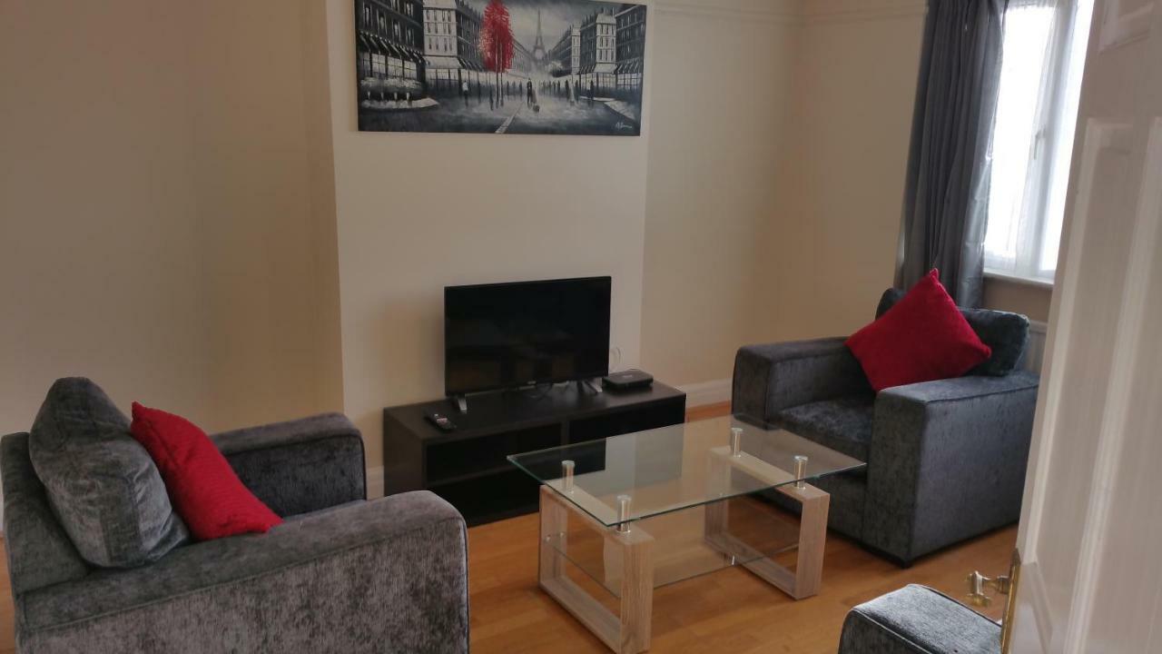 Elegant&spacious 2 bedroom Barnet Buitenkant foto