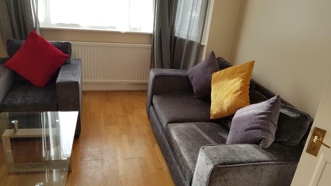 Elegant&spacious 2 bedroom Barnet Buitenkant foto