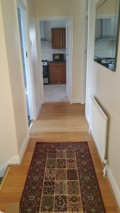 Elegant&spacious 2 bedroom Barnet Buitenkant foto