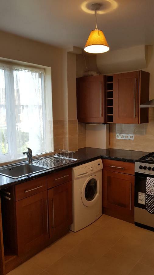 Elegant&spacious 2 bedroom Barnet Buitenkant foto