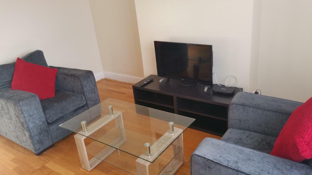 Elegant&spacious 2 bedroom Barnet Buitenkant foto